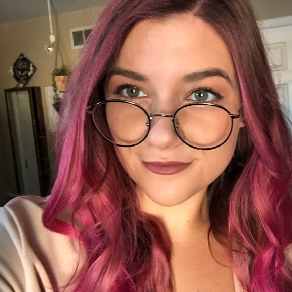 Meet your Posher, Allison - Picture 4 of 4